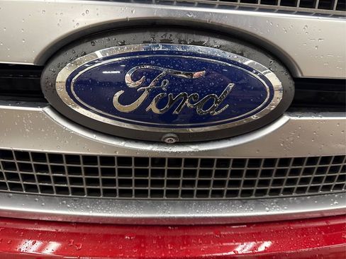 Used 2019 Ford F150 Platinum w/ Equipment Group 701A Luxury image 17