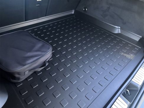 Certified 2025 Mercedes-Benz EQE 350+ SUV image 17