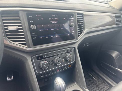 Used 2019 Volkswagen Atlas SE AWD/4WD image 3