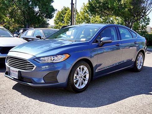 Used 2019 Ford Fusion SE FWD image 14