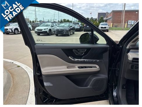 Used 2021 Lincoln Corsair FWD image 10