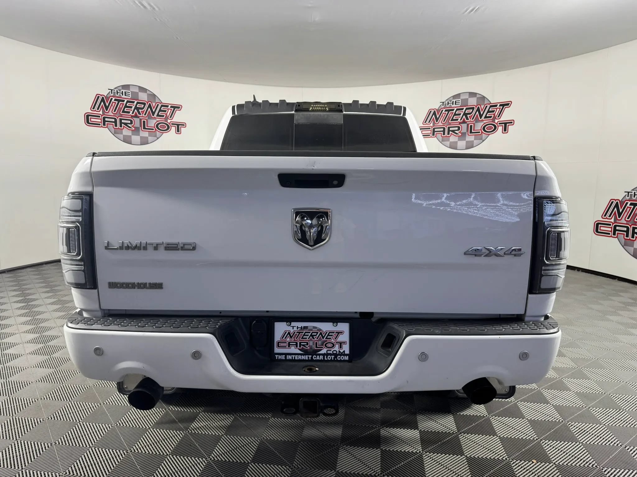 Used 2015 RAM 1500 Limited AWD/4WD image 6