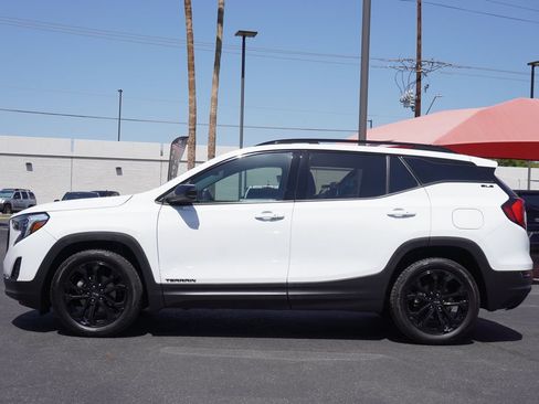 Certified 2020 GMC Terrain SLE w/ Elevation Edition FWD image 2