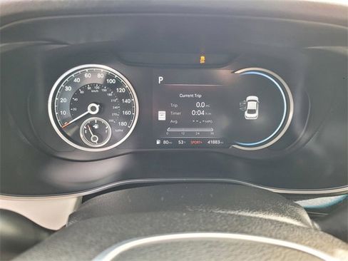 Used 2024 Genesis G70 2.5T image 21