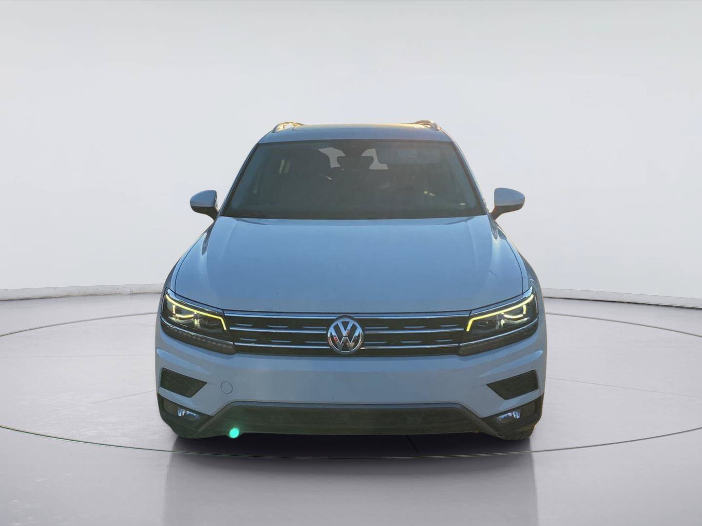 Used 2019 Volkswagen Tiguan SEL Premium AWD/4WD image 8