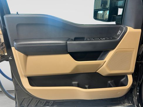 Used 2024 Ford F350 XLT AWD/4WD image 9