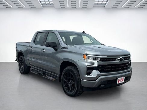Used 2024 Chevrolet Silverado 1500 RST w/ Convenience Package II AWD/4WD image 2