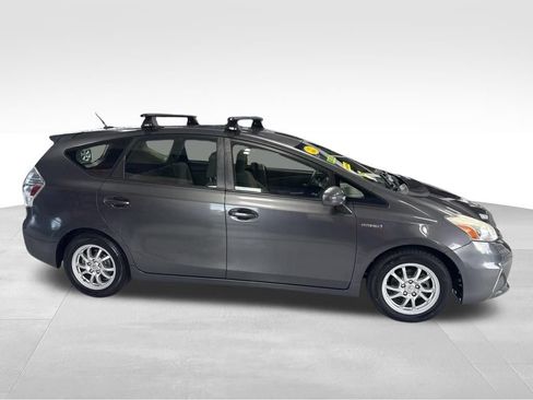 Used 2014 Toyota Prius V Three FWD image 7