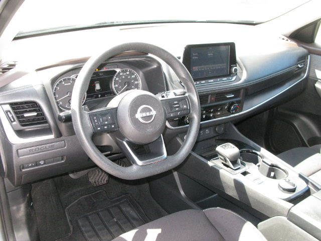 Used 2023 Nissan Rogue S AWD/4WD image 13