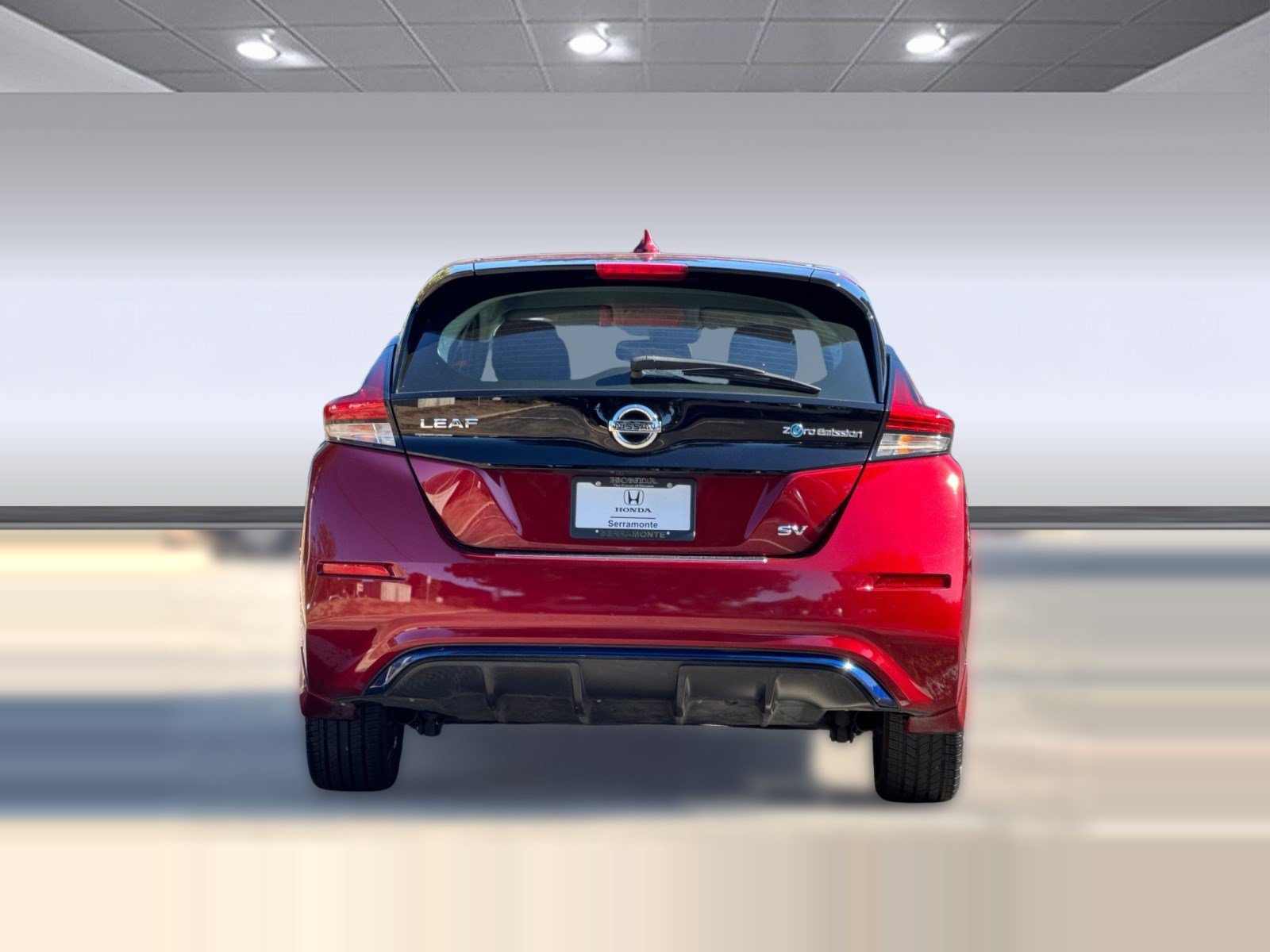 Used 2018 Nissan Leaf SV w/ SV Technology Package FWD image 9