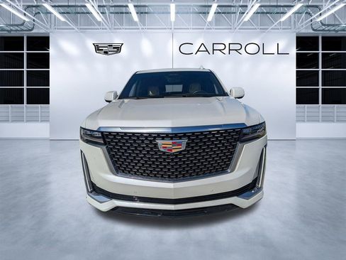 Certified 2022 Cadillac Escalade Premium Luxury image 9