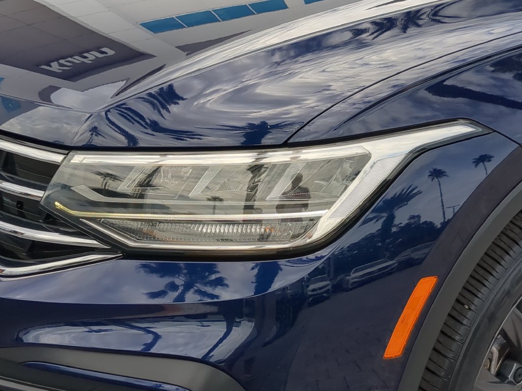 Certified 2023 Volkswagen Tiguan SE FWD image 7