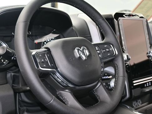 Used 2025 RAM 1500 Laramie image 13