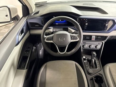 Used 2022 Volkswagen Taos SE w/ IQ.Drive SE Package image 16