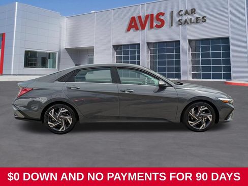 Used 2025 Hyundai Elantra SEL FWD image 5