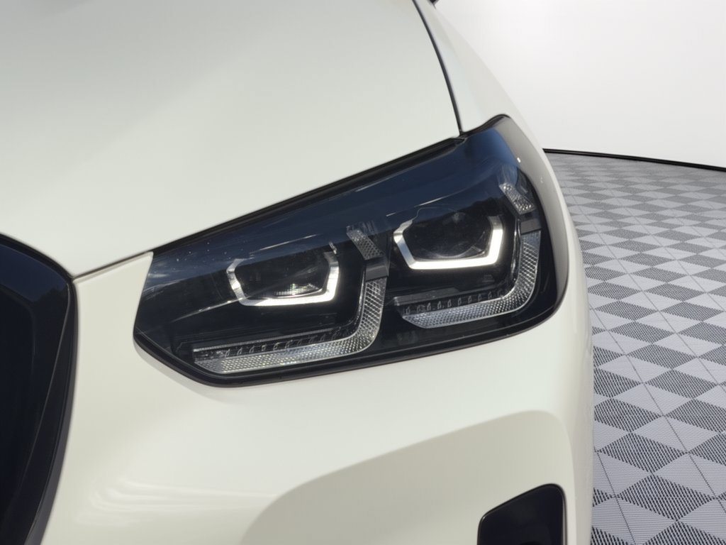 Used 2024 BMW X3 xDrive30i w/ Premium Package AWD/4WD image 12