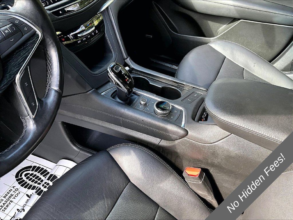 Used 2020 Cadillac XT5 Premium Luxury FWD image 11