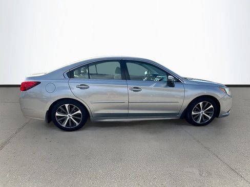 Used 2016 Subaru Legacy 2.5i Limited AWD/4WD image 8