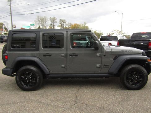 Used 2020 Jeep Wrangler Unlimited Sport image 4