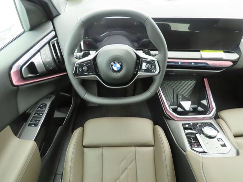 Used 2026 BMW X3 xDrive30i w/ Convenience Package AWD/4WD image 11