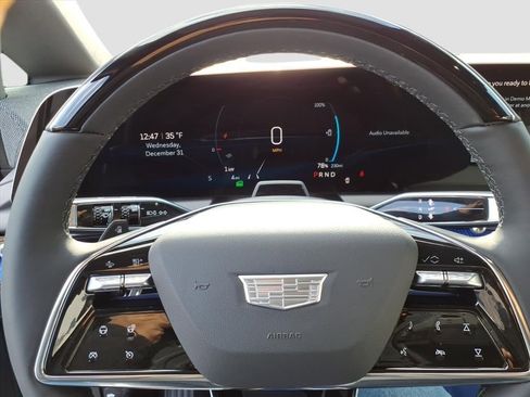New 2026 Cadillac Optiq Luxury 1 image 14