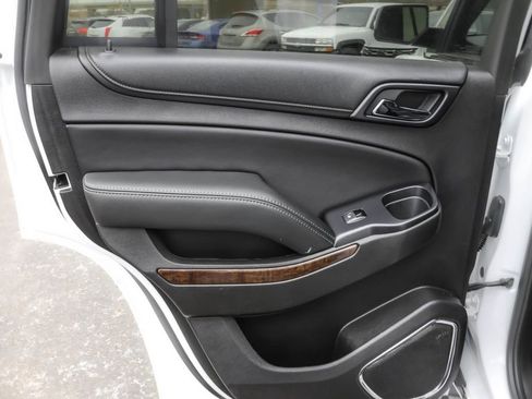 Used 2018 Chevrolet Tahoe LT w/ LT Signature Package image 25