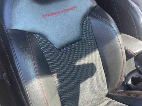 Used 2018 Jeep Compass Trailhawk w/ Cold Weather Group image 15