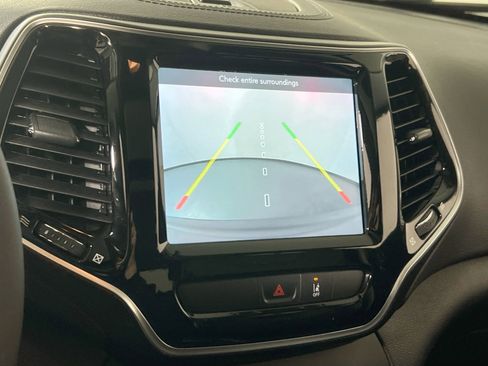 Used 2022 Jeep Cherokee Limited image 13