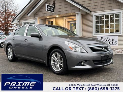 Used 2011 INFINITI G37 x Sedan w/ Premium Pkg image 1