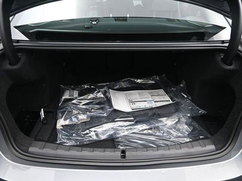 New 2026 BMW 330i xDrive Sedan w/ Premium Package image 17