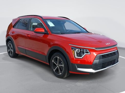 New 2026 Kia Niro LX image 3