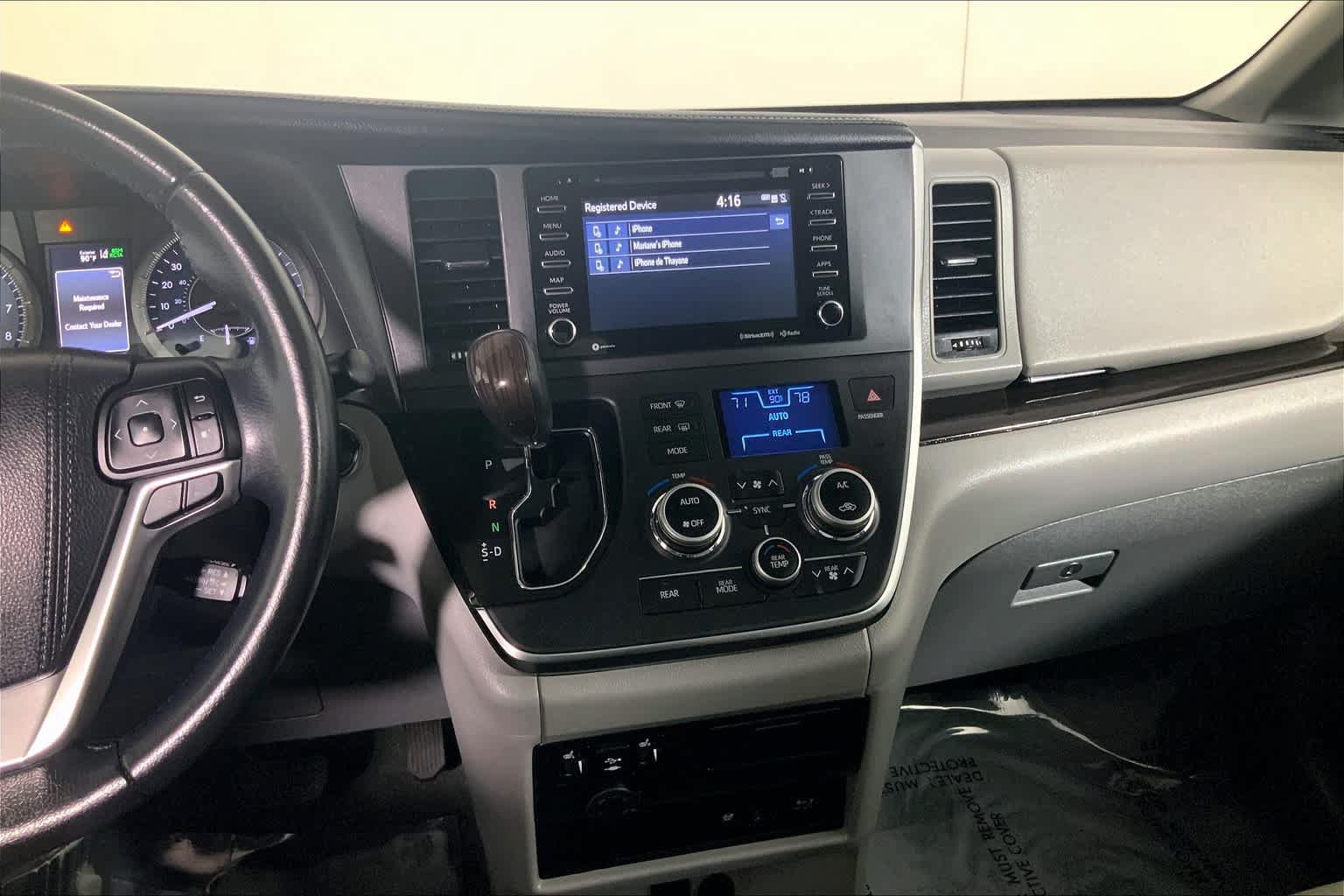 Used 2018 Toyota Sienna XLE Premium w/ Outdoor Package AWD/4WD image 7