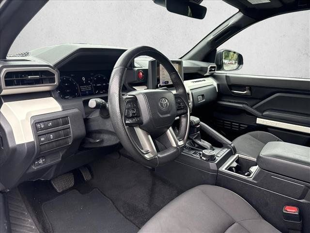 Used 2024 Toyota Tacoma TRD Off-Road AWD/4WD image 9