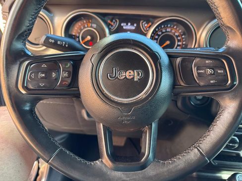 Used 2018 Jeep Wrangler Unlimited Sport S image 26