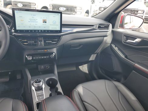 Used 2025 Ford Escape ST-Line Elite w/ Premium Technology Package image 16