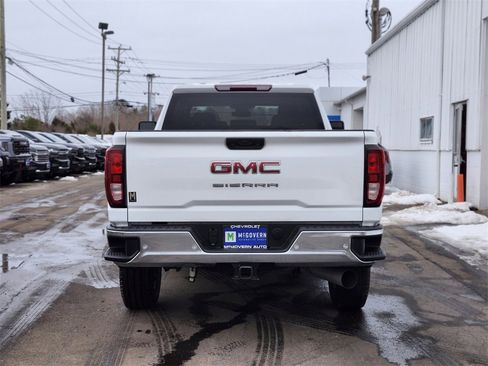 Used 2024 GMC Sierra 2500 Pro w/ 1SA Pro Safety Plus Package image 4