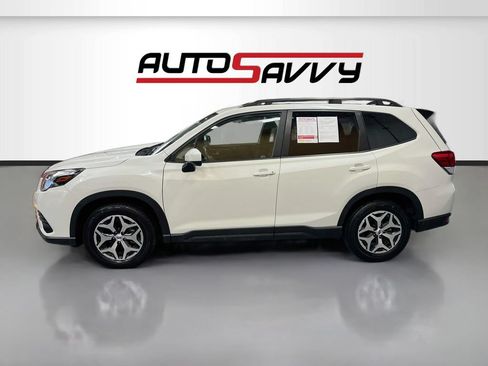Used 2024 Subaru Forester Premium AWD/4WD image 4