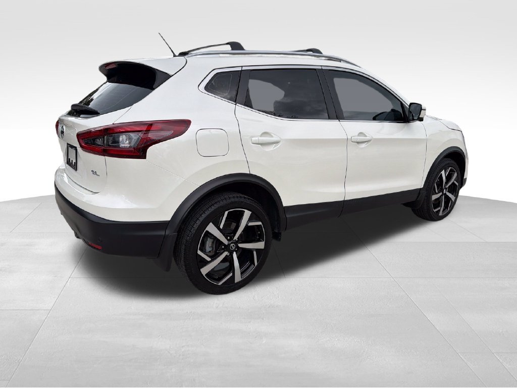 Used 2021 Nissan Rogue Sport SL FWD image 8