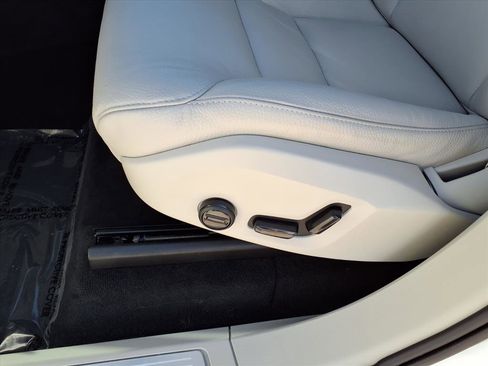 Certified 2024 Volvo XC90 B6 Plus image 23