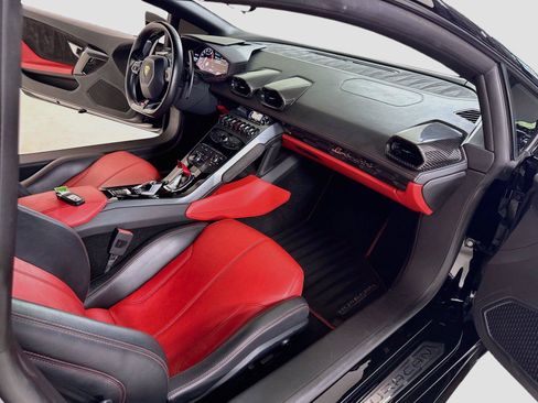 Used 2015 Lamborghini Huracan LP 610-4 AWD/4WD image 30