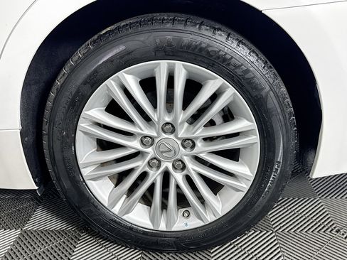 Used 2017 Lexus ES 350 FWD image 36