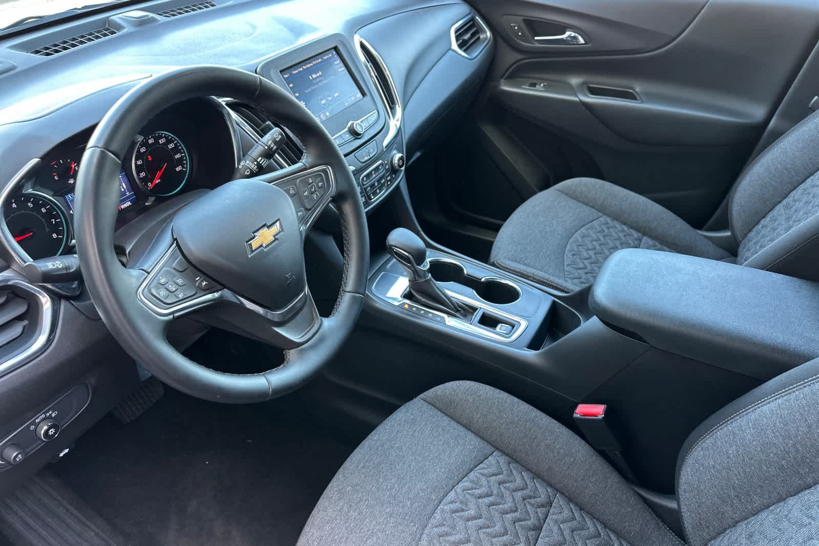 Used 2023 Chevrolet Equinox LT w/ Driver Convenience Package FWD image 12
