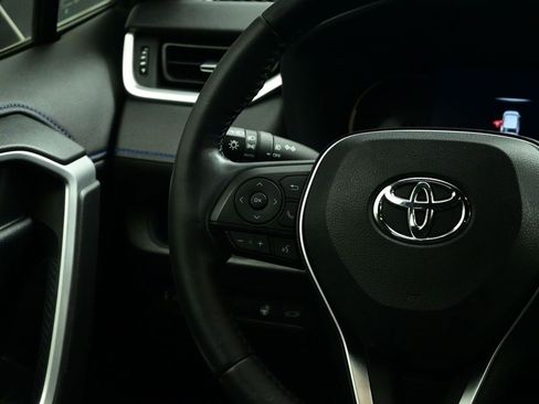 Used 2019 Toyota RAV4 XSE image 11