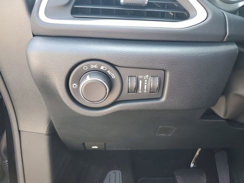 New 2026 Chrysler Voyager LX FWD image 31