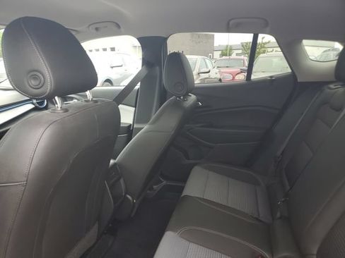 Used 2025 Chevrolet Trax LT w/ Driver Confidence Package FWD image 8