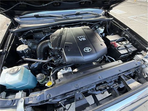 Used 2013 Toyota Tacoma PreRunner w/ SR5 Pkg RWD image 20