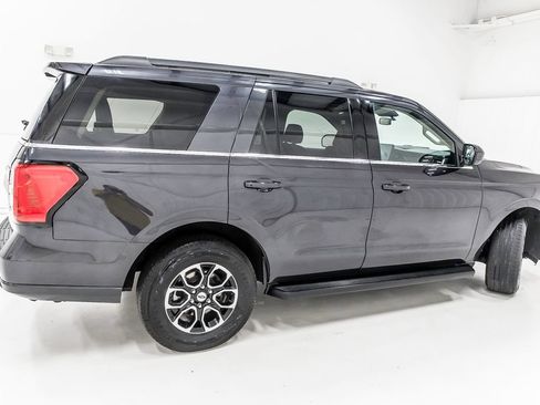Used 2024 Ford Expedition XLT RWD image 9