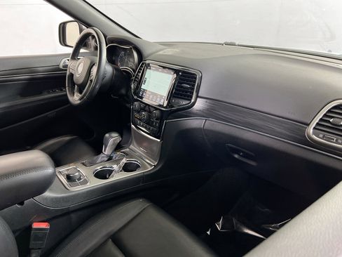 Used 2022 Jeep Grand Cherokee Limited image 26