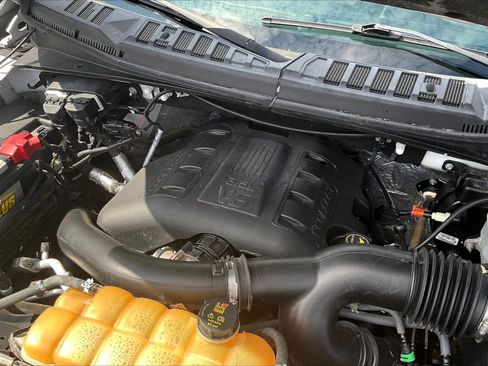 Used 2016 Ford F150 XLT AWD/4WD image 29