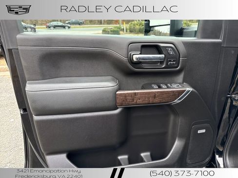 Used 2022 GMC Sierra 3500 Denali w/ Denali Black Diamond Edition image 16